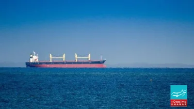 Another Vessel Safely Passes Through Strait of Hormuz Despite Tensions